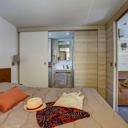 6p 3bdrms Airconpremium