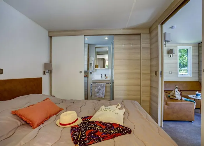 6p 3bdrms Airconpremium